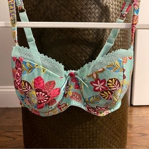 Harlequin bra size 32F